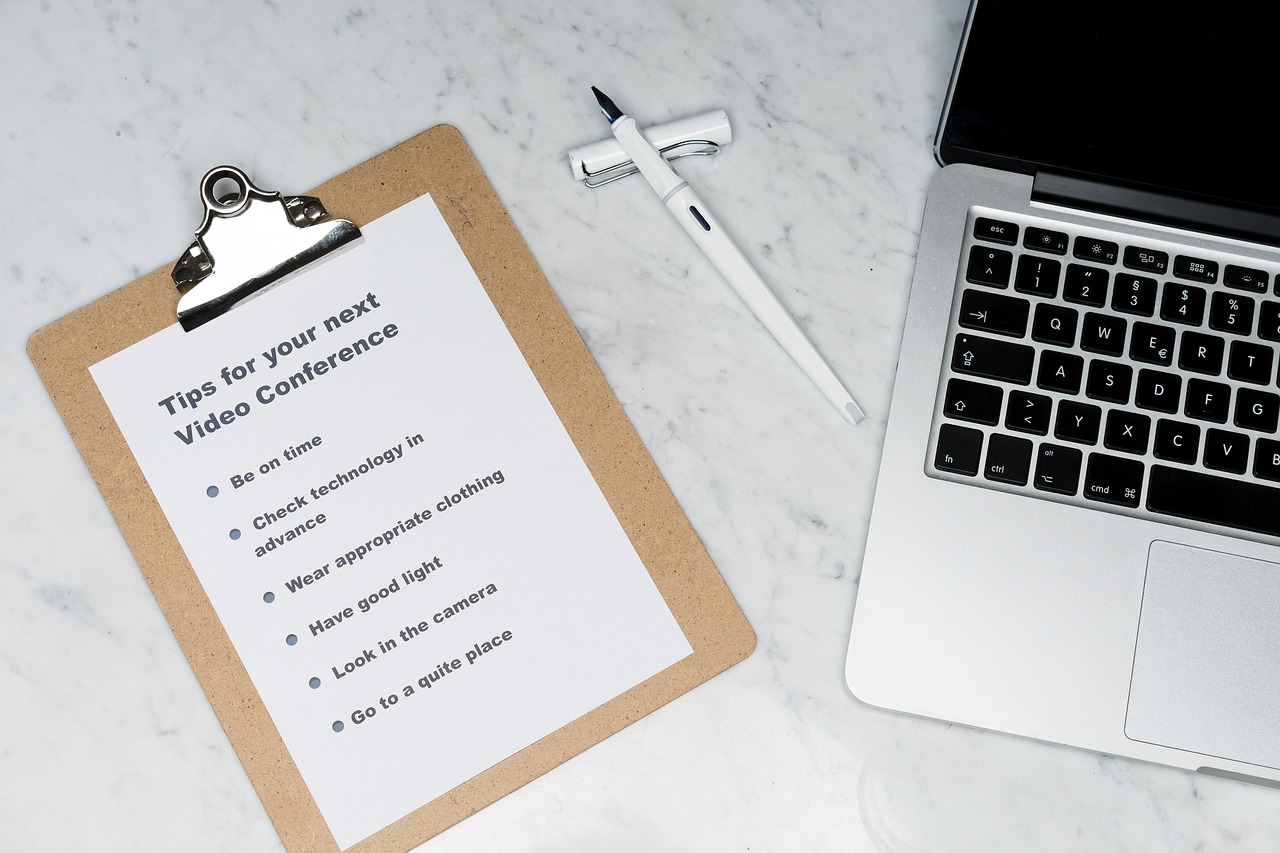 木盒红沉香（细）：西华注册代理记账